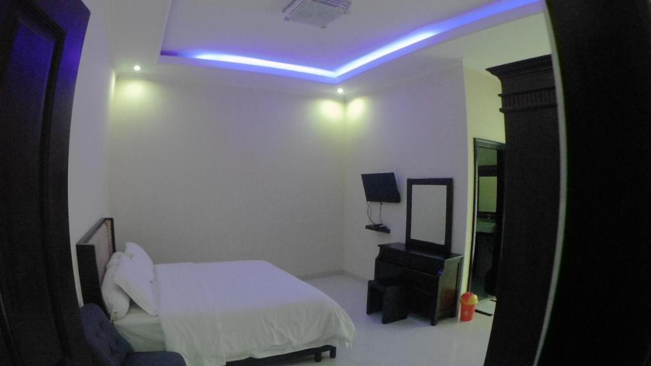Villa Dira Bogor Eksteriør billede